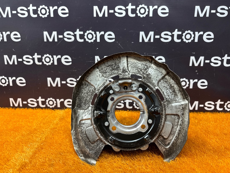 кулак поворотный, 1000 рублей, Красноярск