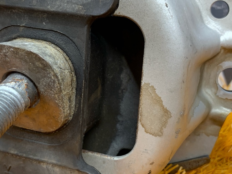 подушка двигателя, 2000 рублей, Красноярск