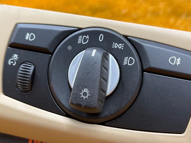 Переключатель света фар, 1000 рублей, Красноярск