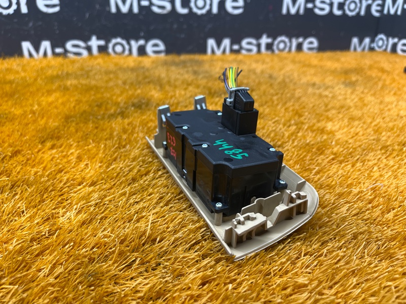 Переключатель света фар, 1000 рублей, Красноярск