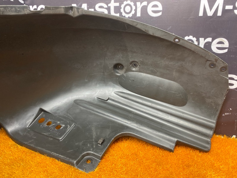 подкрылок, 700 рублей, Красноярск