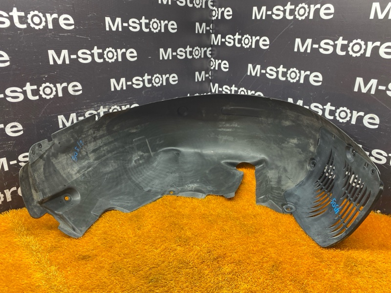 подкрылок, 500 рублей, Красноярск