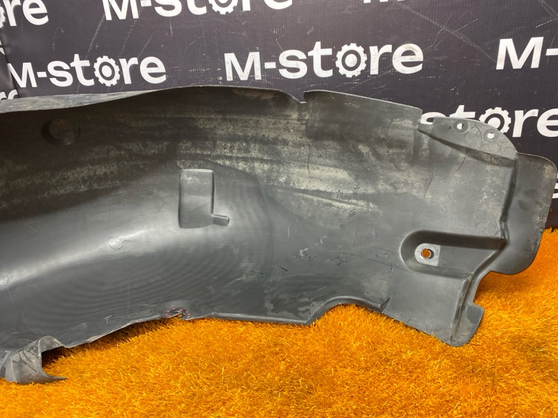 подкрылок, 300 рублей, Красноярск