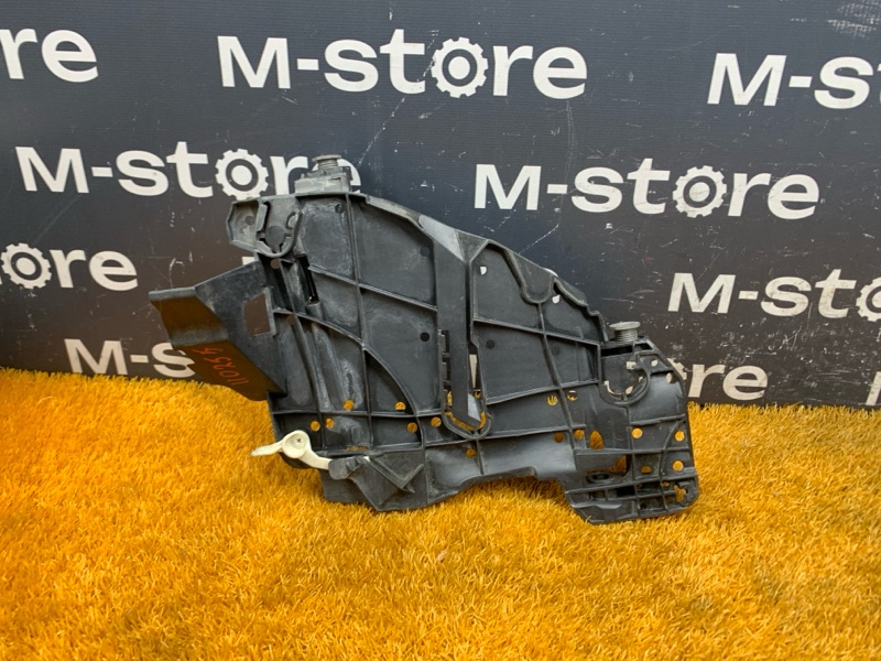 кронштейн фары, 4000 рублей, Красноярск