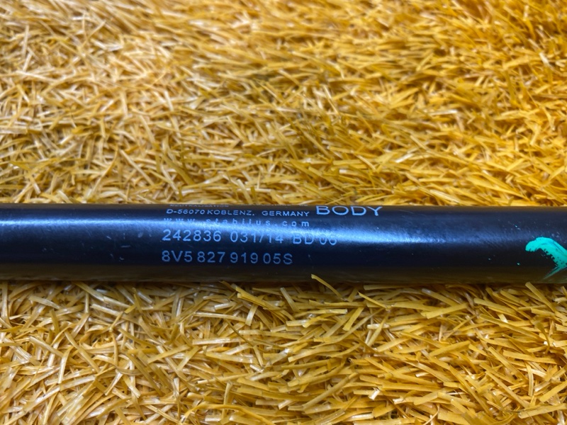 амортизатор багажника, 700 рублей, Красноярск