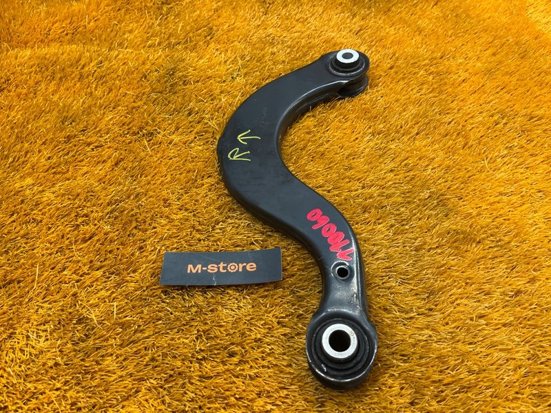 Рычаг подвески верхний, 1000 рублей, Красноярск