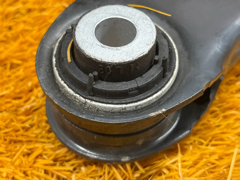 Рычаг подвески верхний, 1000 рублей, Красноярск