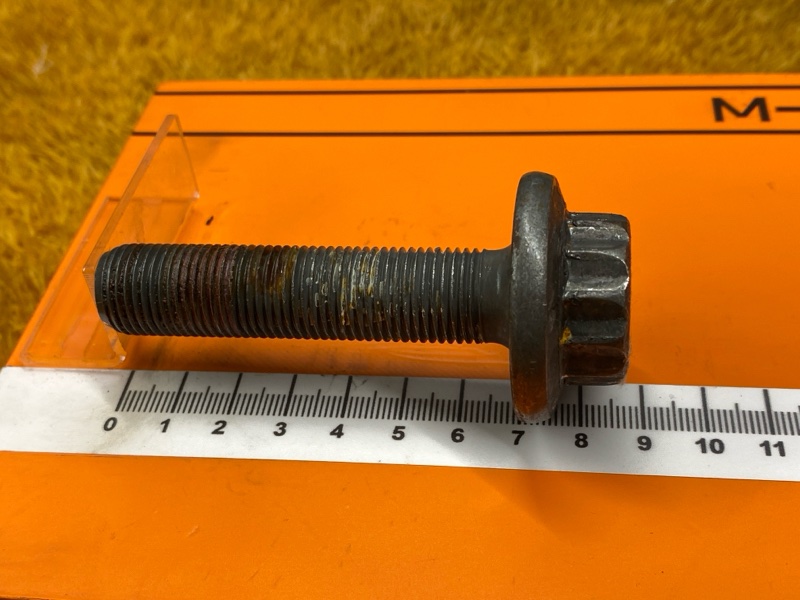 Болт привода, 200 рублей, Красноярск