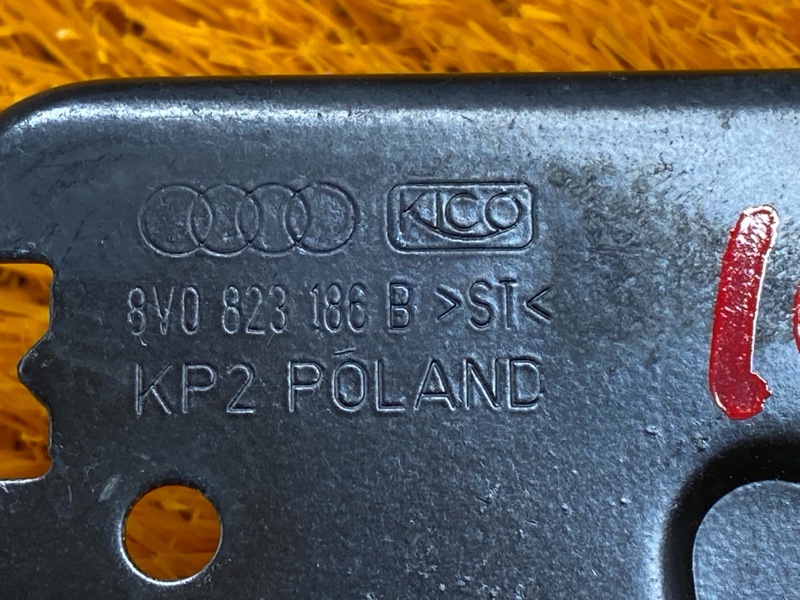 Петля замка капота, 1400 рублей, Красноярск