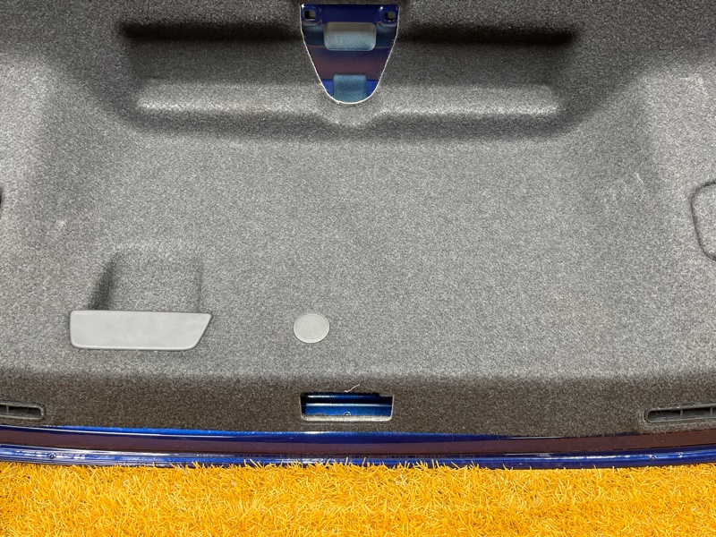 крышка багажника, 20000 рублей, Красноярск