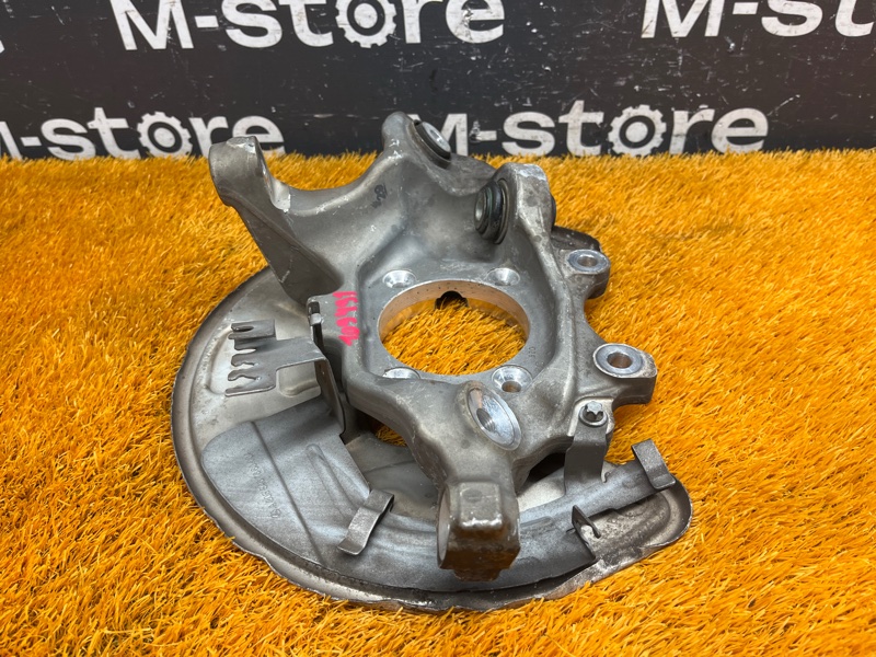 кулак поворотный, 2000 рублей, Красноярск