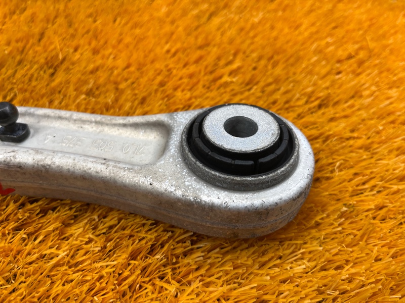 Рычаг подвески верхний, 1000 рублей, Красноярск