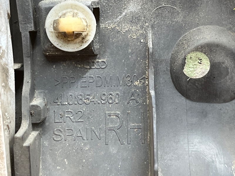 молдинг на крыло, 1800 рублей, Красноярск