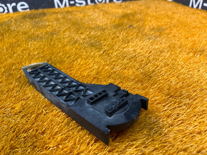 Кронштейн радиатора, 1000 рублей, Красноярск