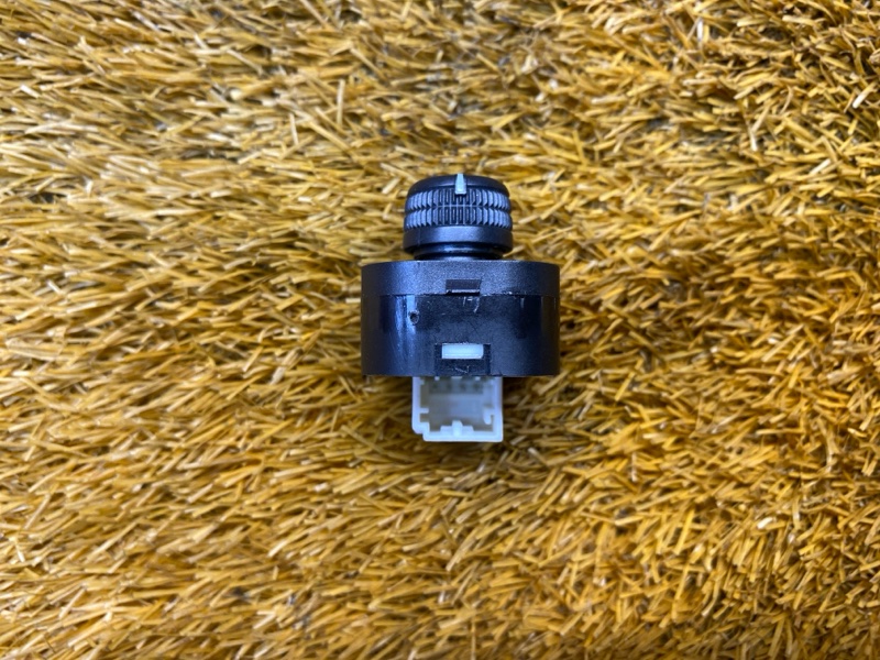 Кнопка регулировки зеркал, 500 рублей, Красноярск