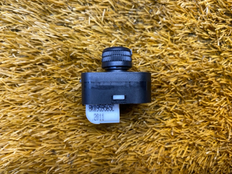 Кнопка регулировки зеркал, 500 рублей, Красноярск