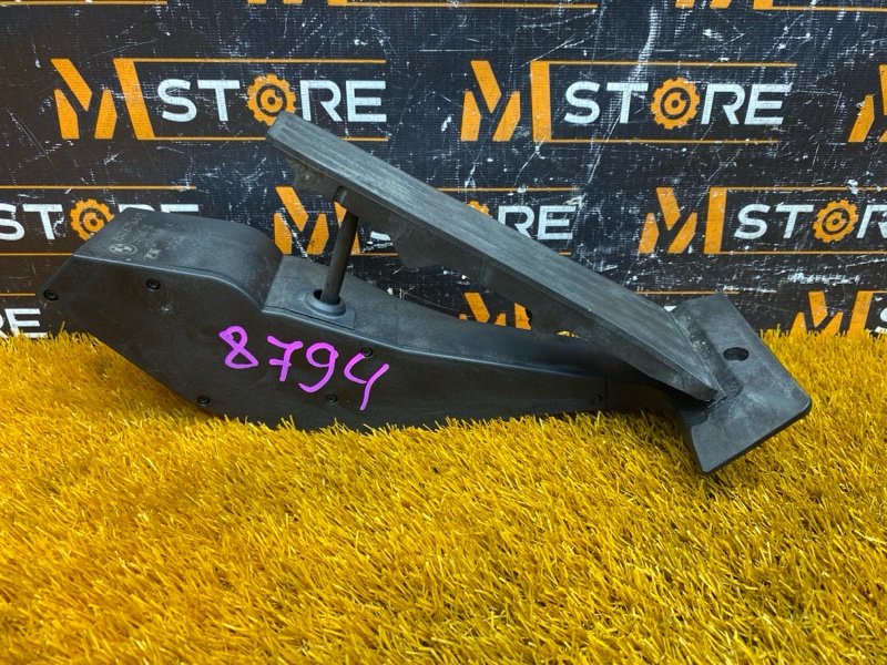 педаль газа, 500 рублей, Красноярск