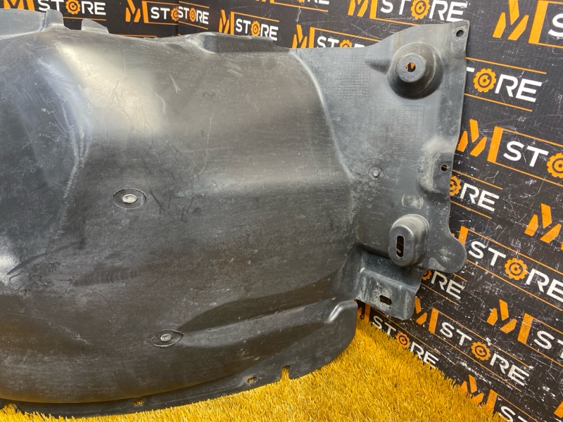 подкрылок, 1000 рублей, Красноярск