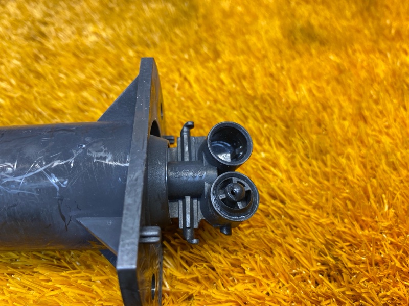 Форсунка омывателя фары, 1000 рублей, Красноярск