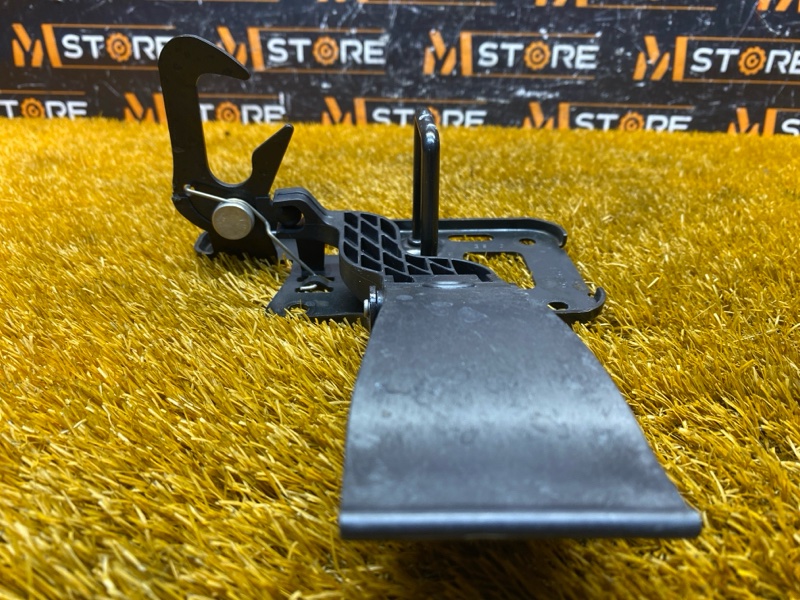 замок капота, 500 рублей, Красноярск