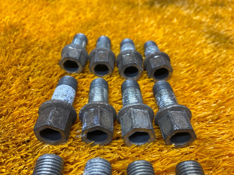 болт колесный, 1380 рублей, Красноярск