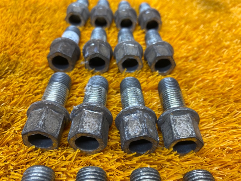 болт колесный, 1380 рублей, Красноярск