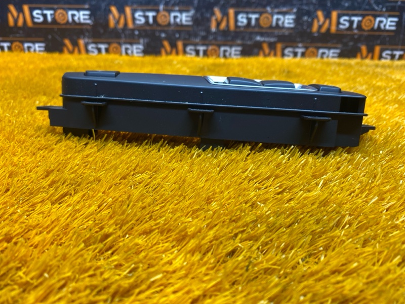 кнопка выбора режима АКПП, 1240 рублей, Красноярск