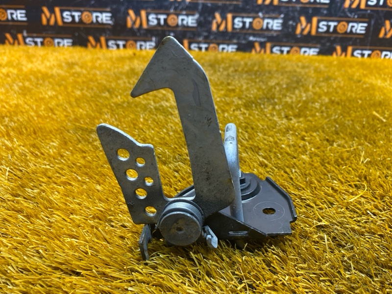 замок капота, 500 рублей, Красноярск