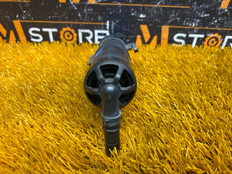 Форсунка омывателя фары, 500 рублей, Красноярск