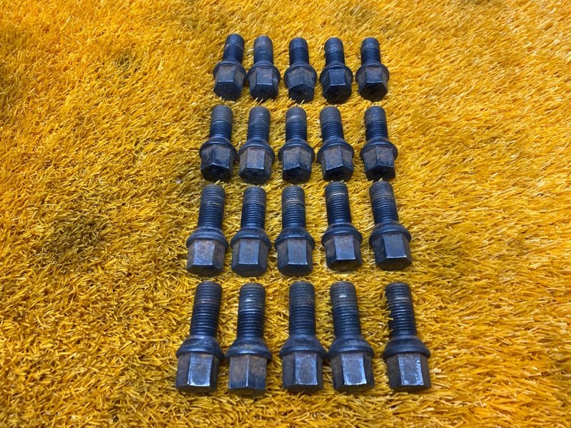 болт колесный, 1710 рублей, Красноярск