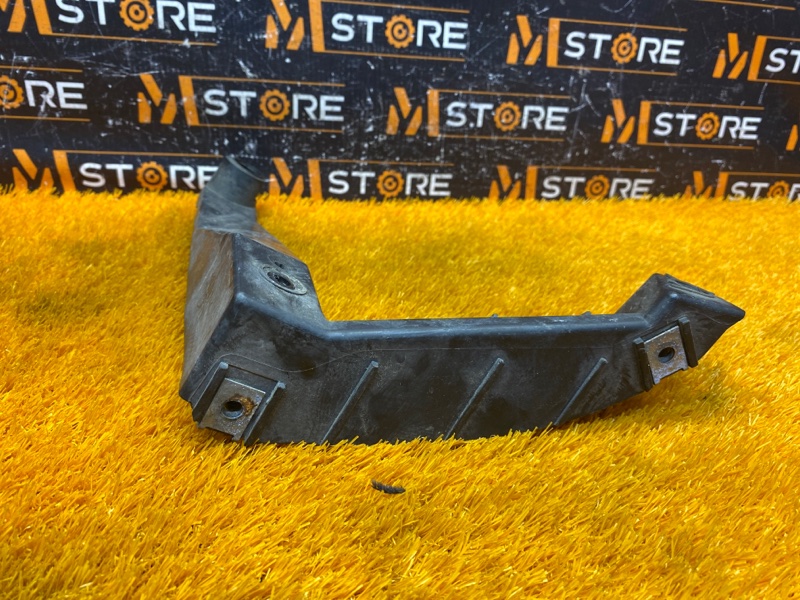 крепление бампера, 200 рублей, Красноярск