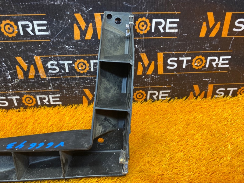 крепление бампера, 200 рублей, Красноярск