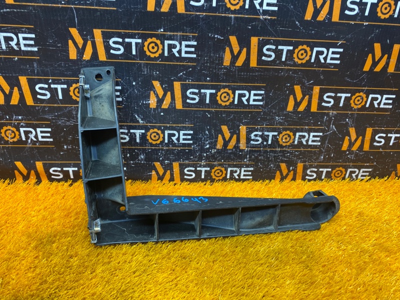 крепление бампера, 200 рублей, Красноярск