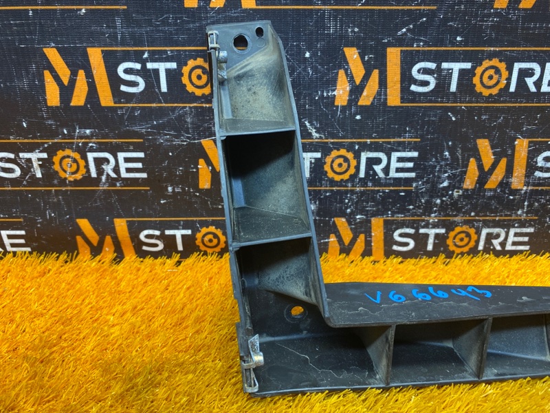 крепление бампера, 200 рублей, Красноярск