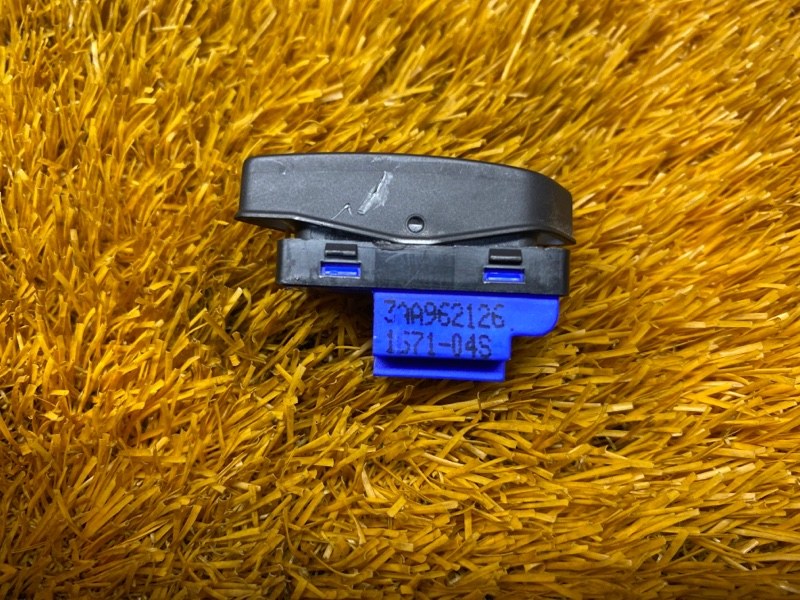 Кнопка центрального замка, 300 рублей, Красноярск