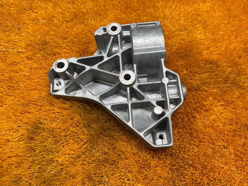 кронштейн компрессора кондиционера, 800 рублей, Красноярск