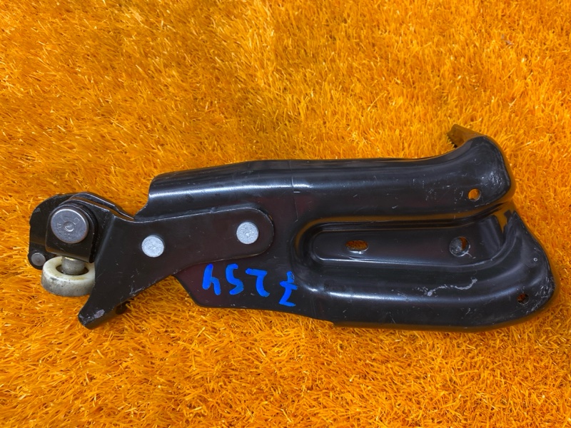 Ролик раздвижной двери, 7000 рублей, Красноярск