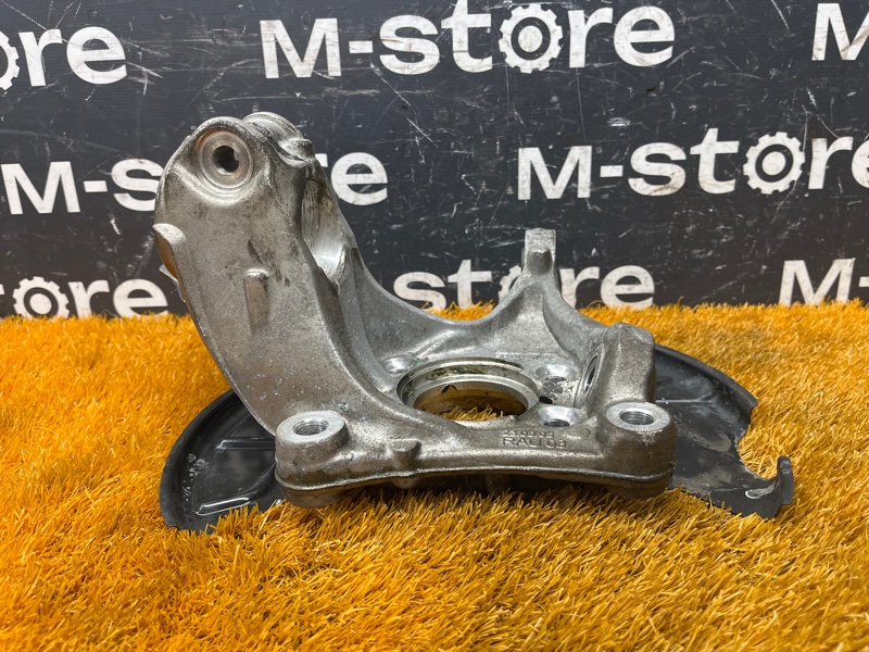 кулак поворотный, 2000 рублей, Красноярск