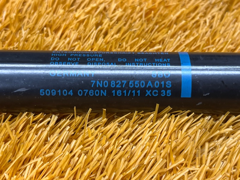 амортизатор багажника, 1800 рублей, Красноярск