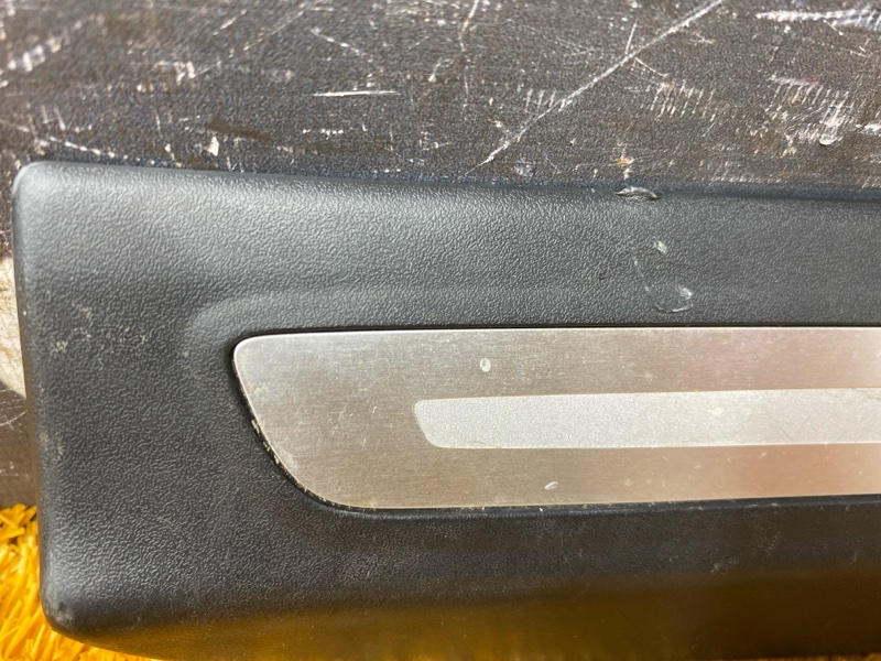 Накладка на порог салона, 600 рублей, Красноярск