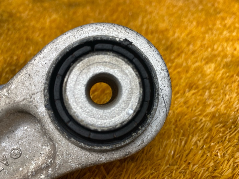 Рычаг подвески верхний, 1000 рублей, Красноярск