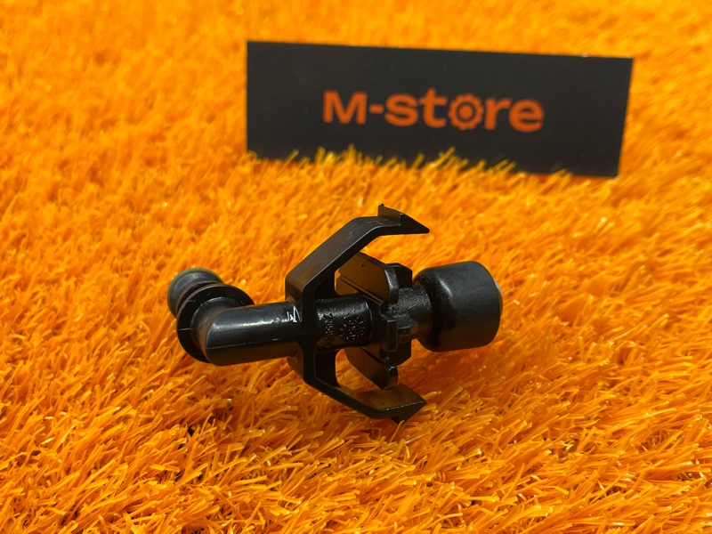 Форсунка омывателя фары, 1000 рублей, Красноярск