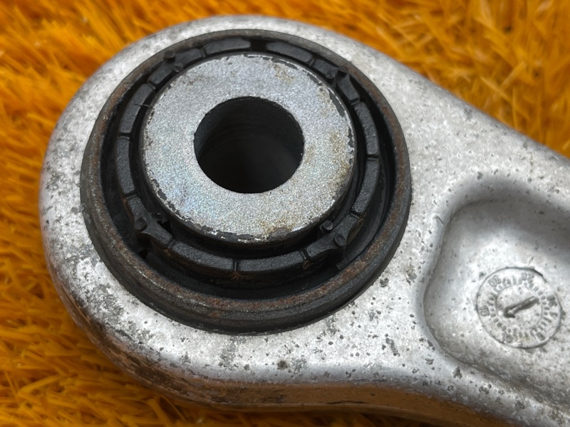 Рычаг подвески верхний, 1000 рублей, Красноярск