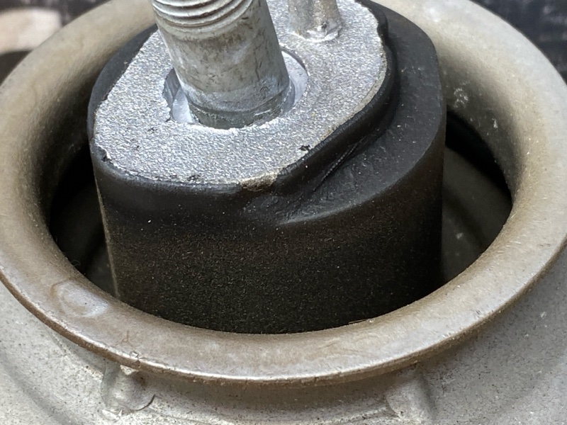 подушка двигателя, 3500 рублей, Красноярск