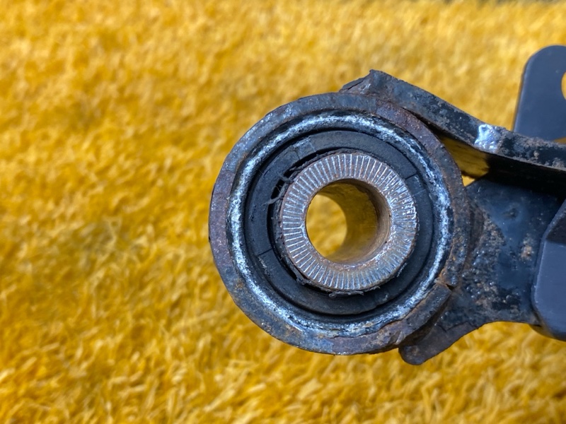 Рычаг подвески верхний, 1000 рублей, Красноярск