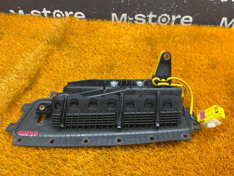 Подушка безопасности боковая (потолочная), 1000 рублей, Красноярск