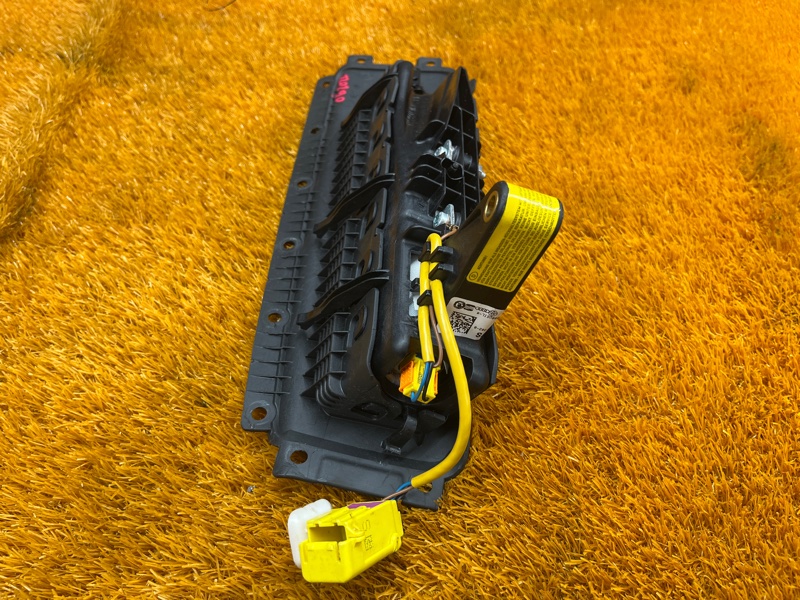 Подушка безопасности боковая (потолочная), 1000 рублей, Красноярск