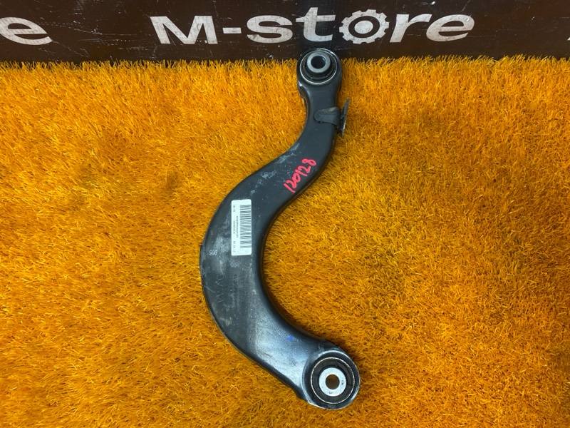 Рычаг подвески верхний, 1000 рублей, Красноярск