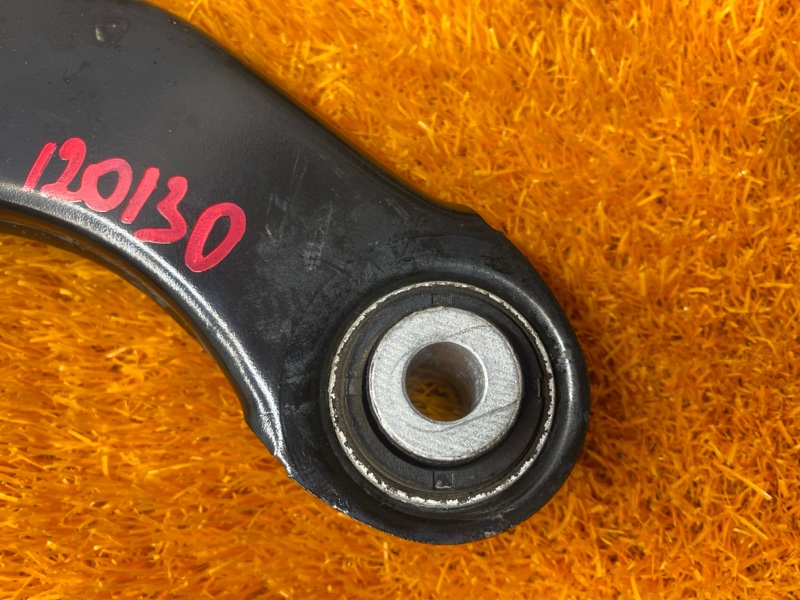 Рычаг подвески верхний, 1000 рублей, Красноярск