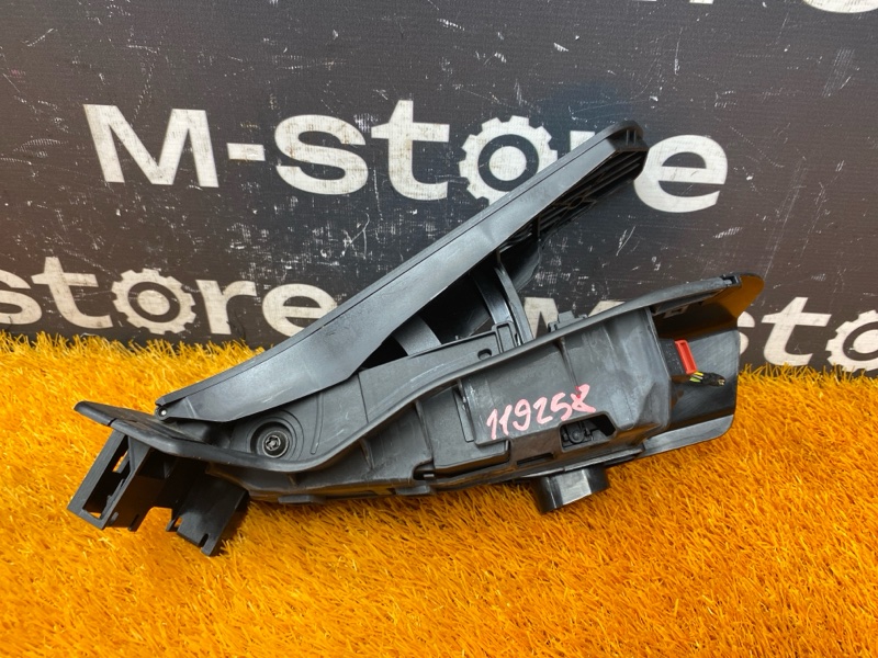 педаль газа, 900 рублей, Красноярск